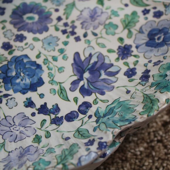 Soho Loft Blue Flower Floral Scalloped Melamine 11" Dinner Plate Set of 4 NWT - Picture 4 of 5